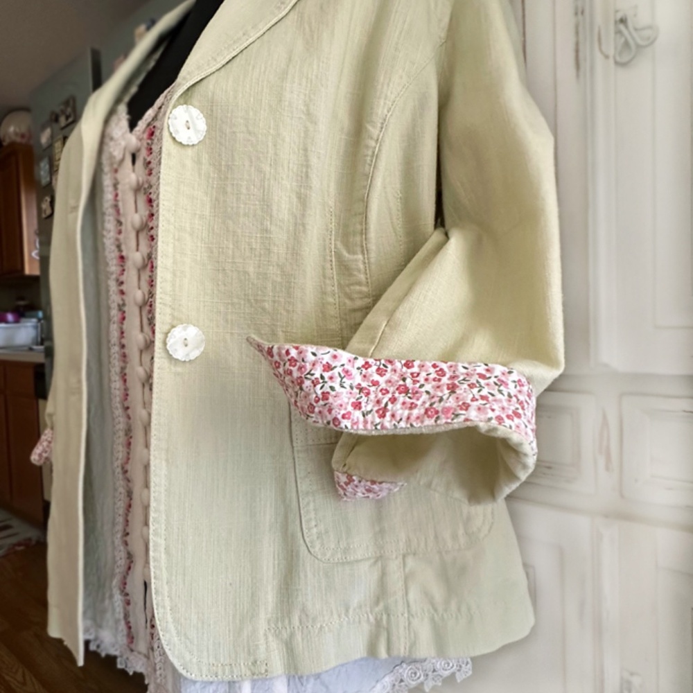 J JILL🌼Springtime Jacket - Picture 3 of 15